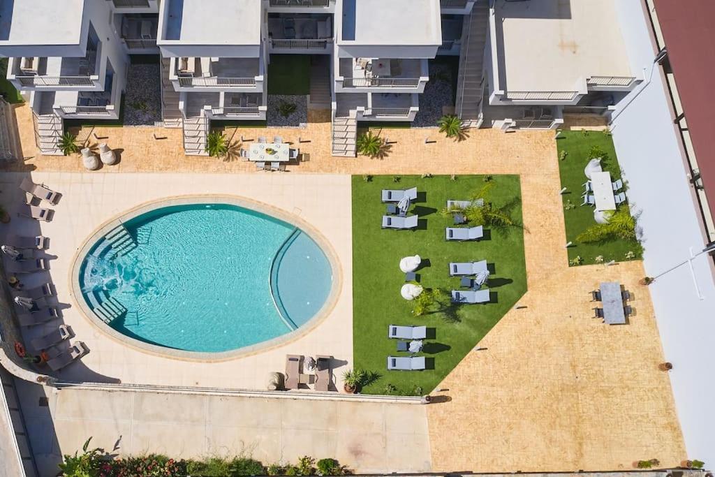 Superior Family Apartment W/Pool Dining Area Sztavroménosz Kültér fotó